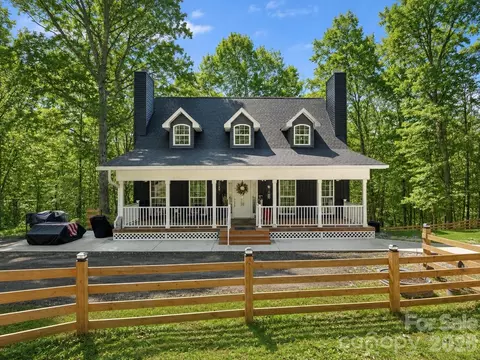 239 Old Lion Rd, Statesville, NC 28625