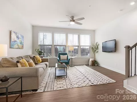 1275 N Caldwell St, Charlotte, NC 28206