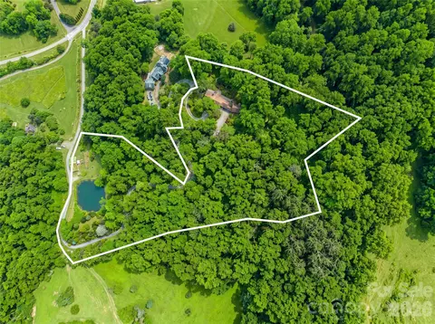 198 Brooks Branch Rd, Leicester, NC 28748