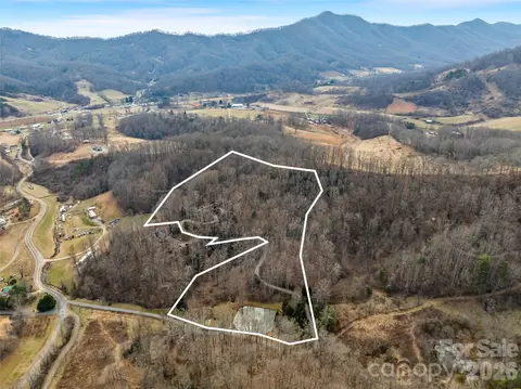 198 Brooks Branch Rd, Leicester, NC 28748