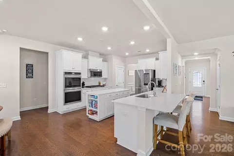 19108 Birdmeadow Dr, Huntersville, NC 28078