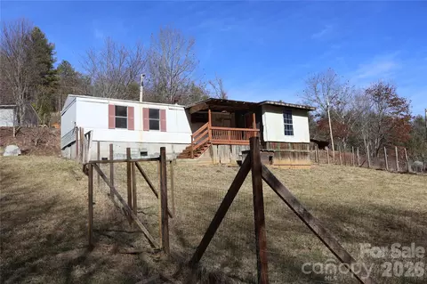 3476 Possum Trot Rd, Burnsville, NC 28714