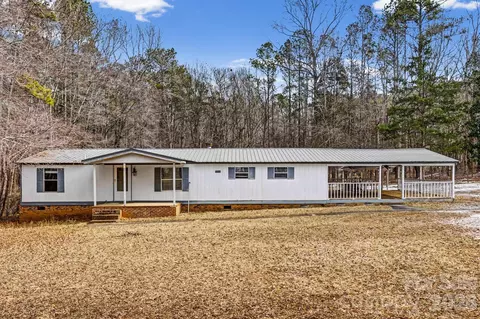 1612 Honeysuckle Pond Rd, Rock Hill, SC 29732