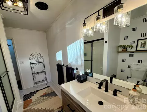 Bath - 550 S River Rd, Tryon, NC 28782 photo 5 of 5