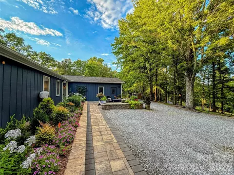 Exterior - 550 S River Rd, Tryon, NC 28782 photo 1 of 12