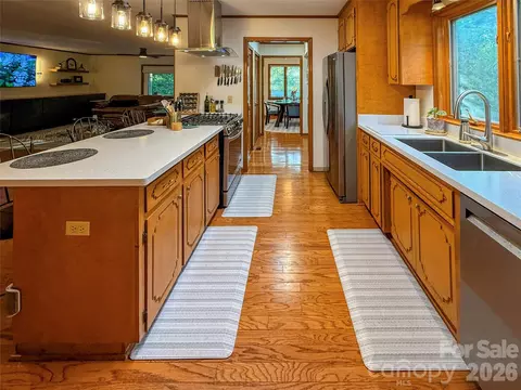 Kitchen - 550 S River Rd, Tryon, NC 28782 photo 3 of 5