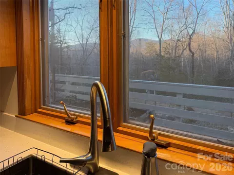 Kitchen - 550 S River Rd, Tryon, NC 28782 photo 4 of 5
