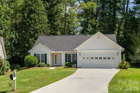 134 Stonehollow Rd, Fletcher, NC 28732
