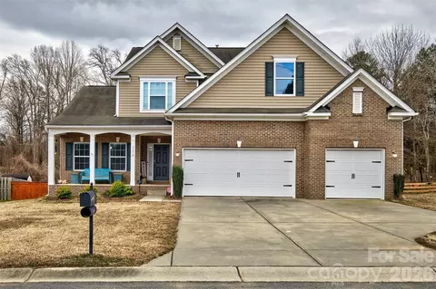 3078 Rhododendron Pl, Lake Wylie, SC 29710