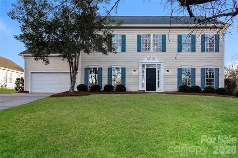 11013 Lystra Ln, Charlotte, NC 28262