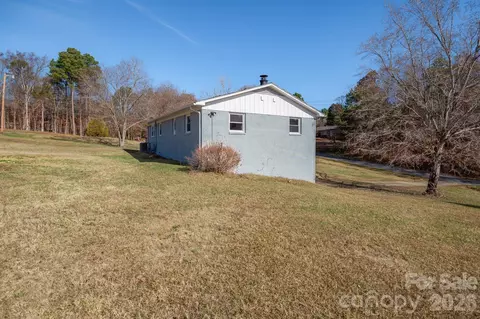 5595 Rockford Dr, Trinity, NC 27370 photo 12