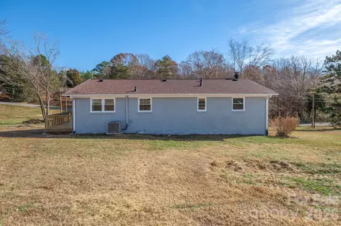 5595 Rockford Dr, Trinity, NC 27370 photo 11
