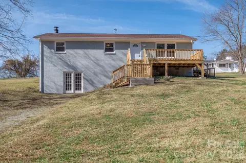 5595 Rockford Dr, Trinity, NC 27370 photo 8