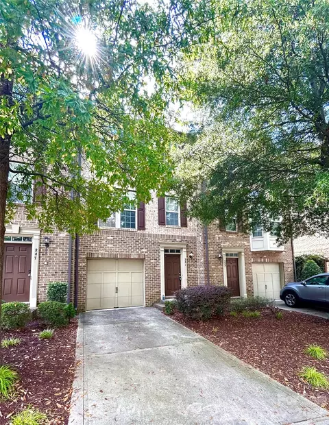 251 Lincoln St, Charlotte, NC 28203