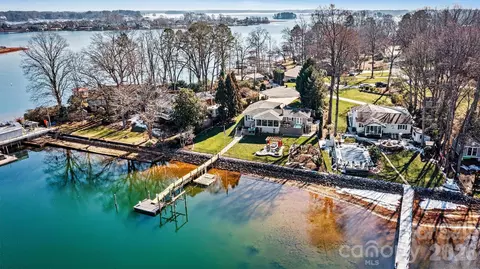 3267 Miners Cove Ct, Denver, NC 28037