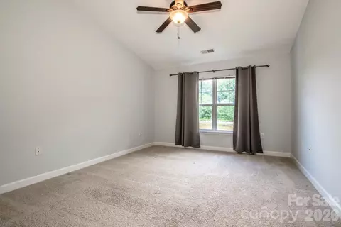 17151 Doe Valley Ct, Cornelius, NC 28031 photo 10