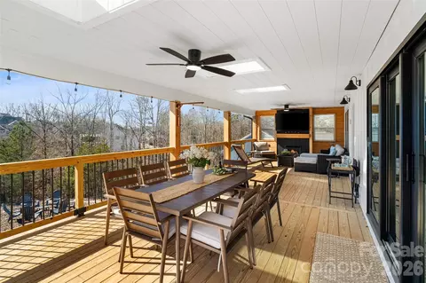 Exterior - 675 Reliance Ct, Tega Cay, SC 29708 photo 4 of 10