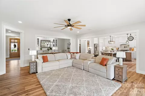 Living - 675 Reliance Ct, Tega Cay, SC 29708 photo 2 of 3