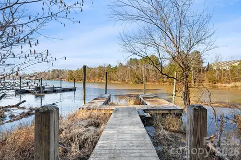 View/Area - 675 Reliance Ct, Tega Cay, SC 29708 photo 4 of 6