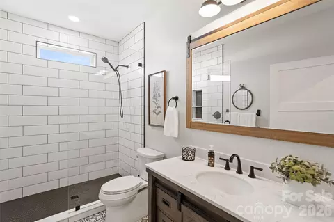 Bath - 675 Reliance Ct, Tega Cay, SC 29708 photo 1 of 10