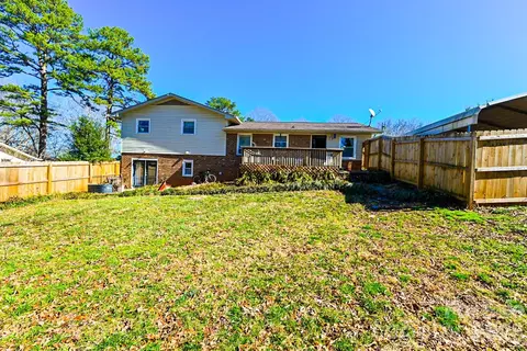 Exterior - 1113 Pecan St, Conover, NC 28613 photo 4 of 4