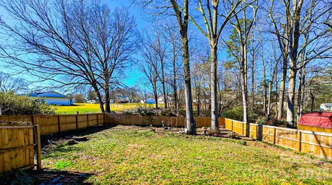 Exterior - 1113 Pecan St, Conover, NC 28613 photo 3 of 4
