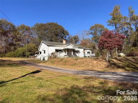 206 Railroad St, Mooresboro, NC 28114