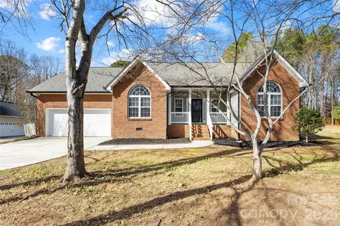 108 Woodstork Cove Rd, Mooresville, NC 28117