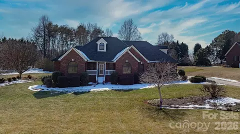 1925 Cordia Cir, Newton, NC 28658