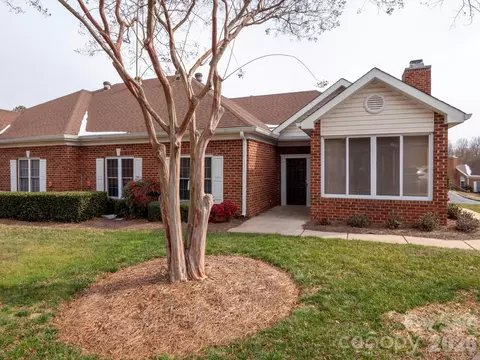 8278 Windsor Ridge Dr, Charlotte, NC 28277