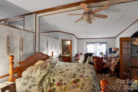 Bedroom - 15 Wright Rd, Whittier, NC 28789 photo 3 of 6
