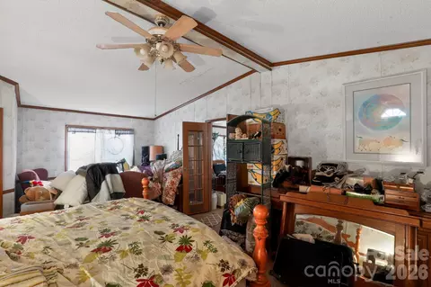 Bedroom - 15 Wright Rd, Whittier, NC 28789 photo 4 of 6