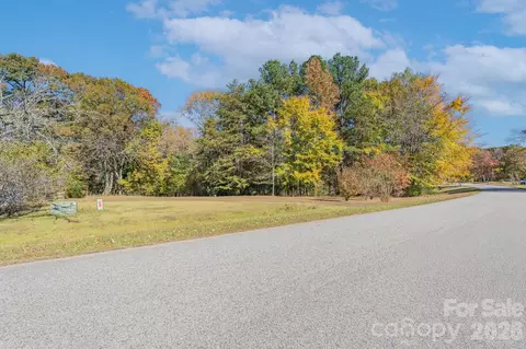 6040 Little Mountain Rd, Clover, SC 29710