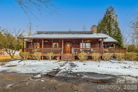 1944 River Crest Pkwy, Rutherfordton, NC 28139
