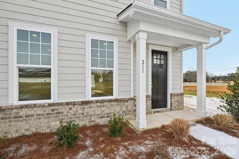 211 Vanguard 18 Ln #18, Cramerton, NC 28032