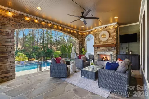 5029 Downing Dr, Fort Mill, SC 29708 photo 3