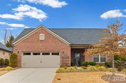 5238 Courtyard Ln, Belmont, NC 28012