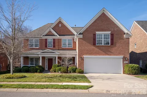 8456 Fairgreen Ave, Waxhaw, NC 28173