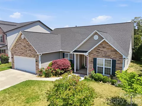 1 Breyerton Ct, Asheville, NC 28804