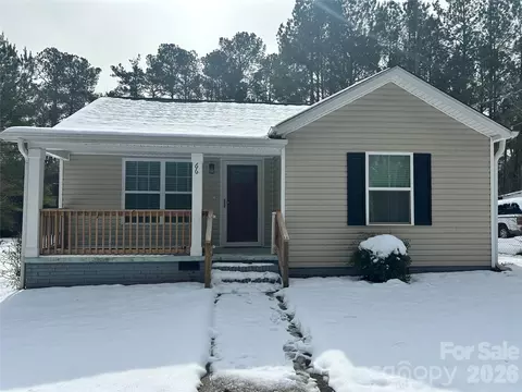 66 Hope St, Wadesboro, NC 28170