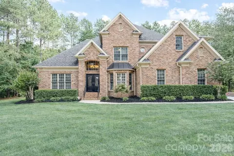 6938 Pebble Bay Dr, Denver, NC 28037