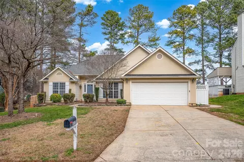 9117 Strattonville Ct, Huntersville, NC 28078