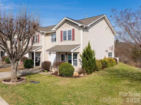 93 Sunny Meadows Blvd, Arden, NC 28704