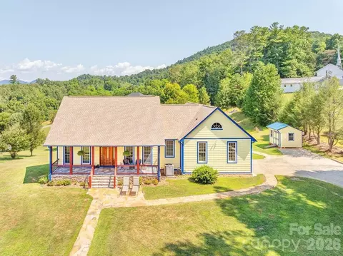 125 Ivy Meadows Dr, Weaverville, NC 28787