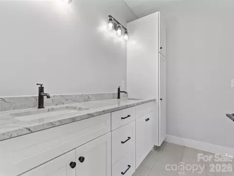 Bath - 306 Gallimore Rd, Brevard, NC 28712 photo 3 of 3