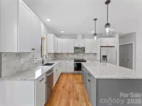 Kitchen - 306 Gallimore Rd, Brevard, NC 28712 photo 1 of 2