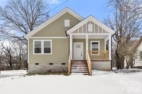 1118 Lerain Ct, Statesville, NC 28677
