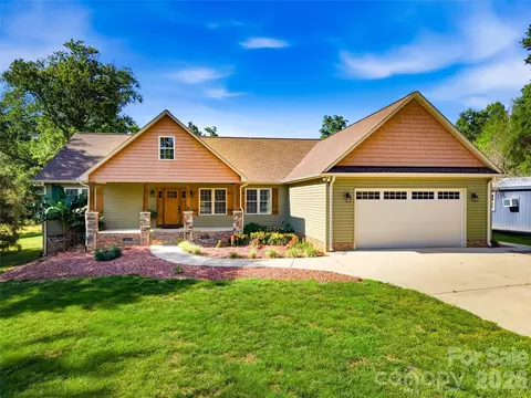 575 Hill Rd, Lincolnton, NC 28092