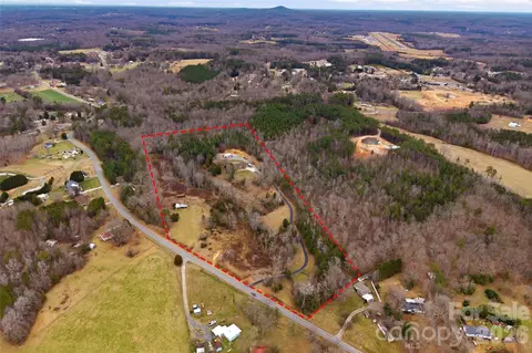 575 Hill Rd, Lincolnton, NC 28092