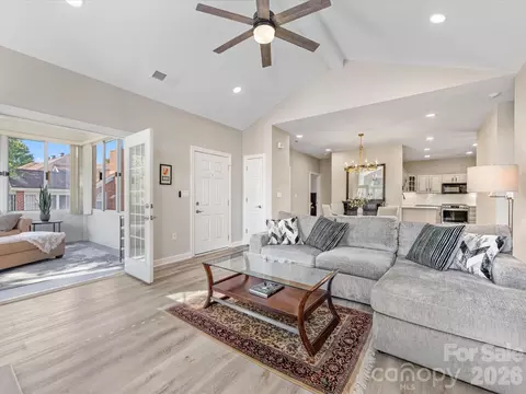 11906 Ludwell Branch Ct, Charlotte, NC 28277